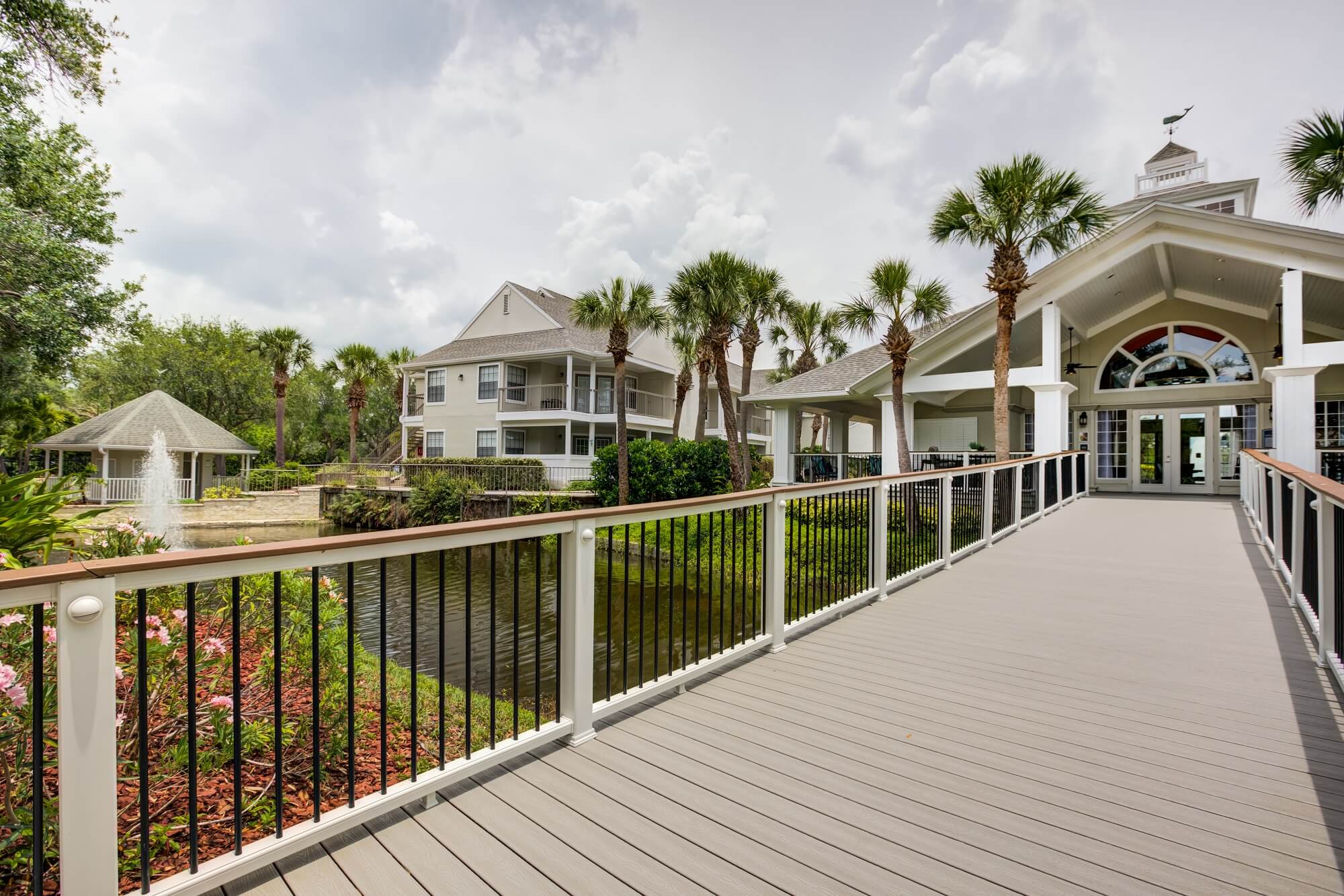 West Port Colony PetFriendly Apartments in Saint Petersburg, FL